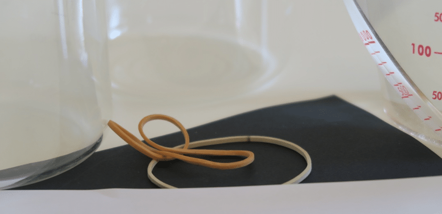 Wat absorbeert meer hitte?